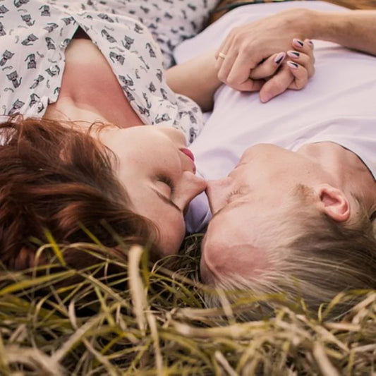 สื่อสารความต้องการทางเพศ: 5 เทคนิคพูดกับแฟน