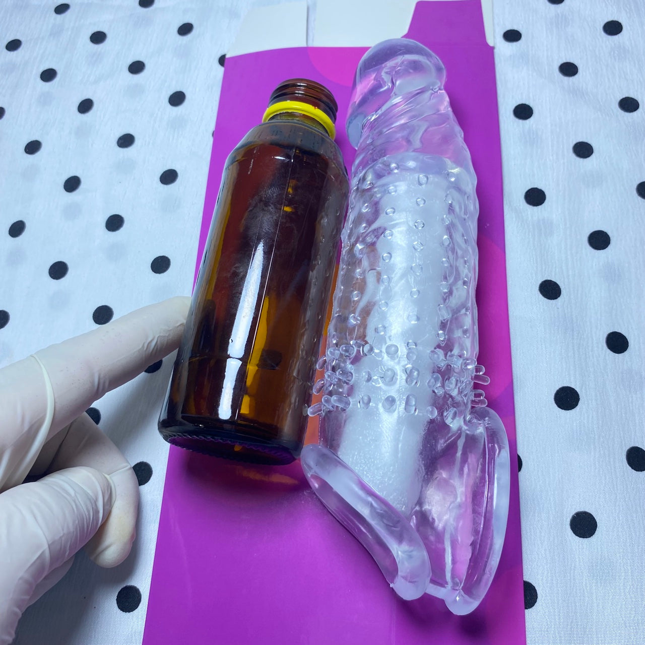 ปลอกหุ้มองคชาตชายที่ขยายส่วนยาวที่หัวและหนาขึ้นพร้อมขอบหยัก เหมาะสำหรับคู่รัก TPE