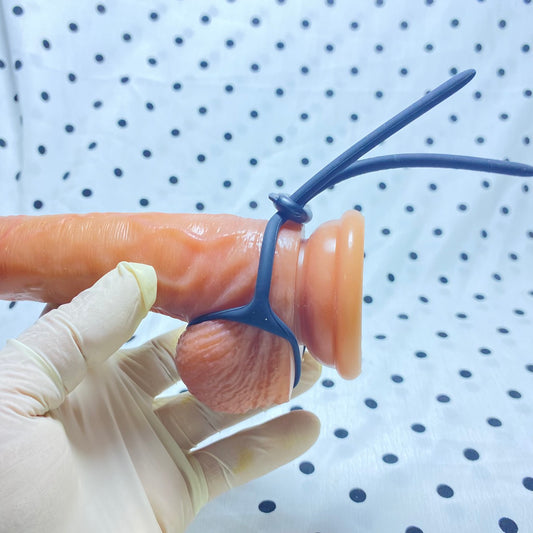 The Figure-Eight Adjustable Silicone Semen Lock & Retention Ring - เชือกล็อคน้ำอสุจิซิลิโคนปรับได้